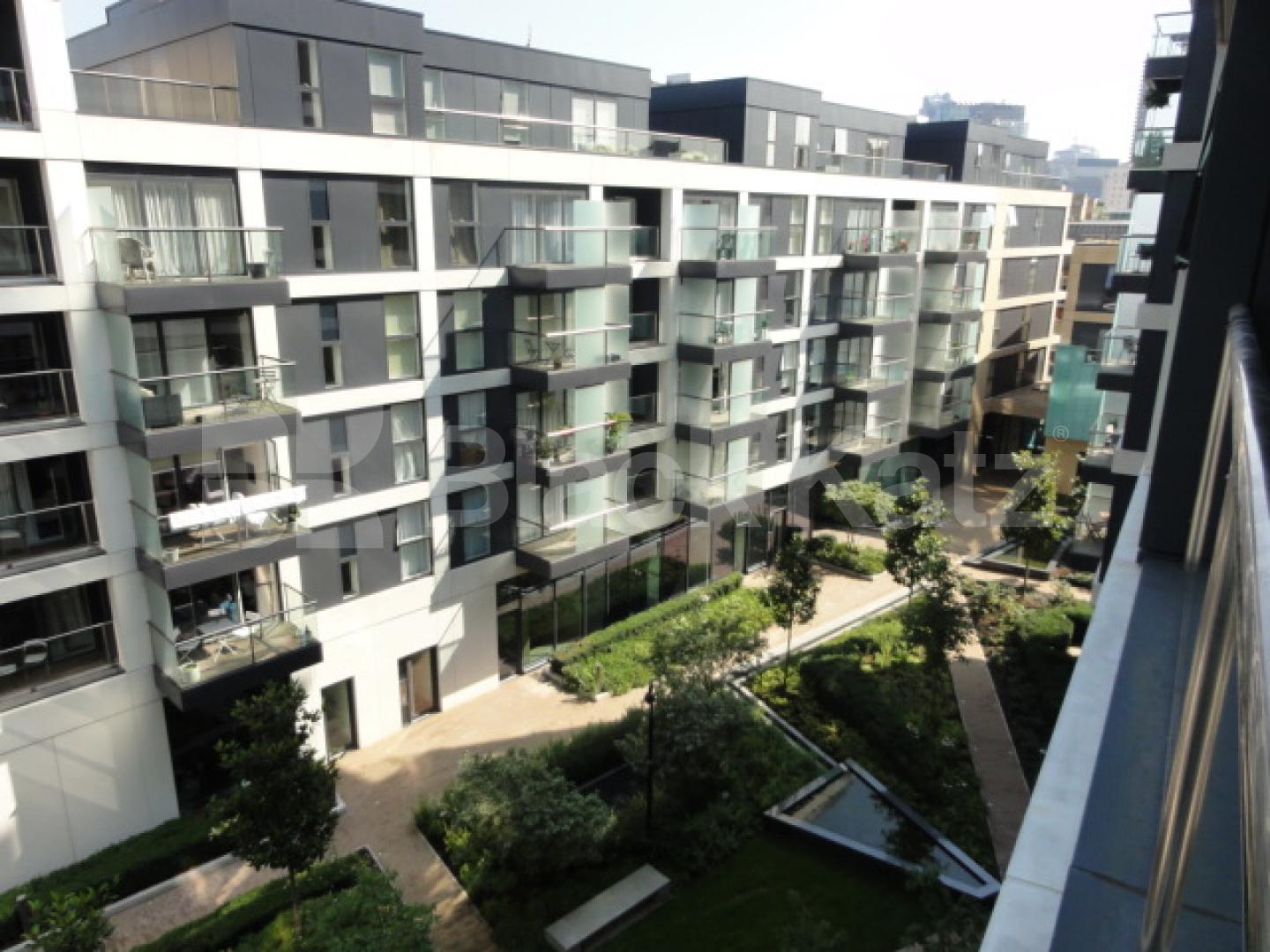 			New Instruction, 2 Bedroom, 1 bath, 1 reception Apartment			 Dance Square , CLERKENWELL-FARRINGDON-OLD STREET